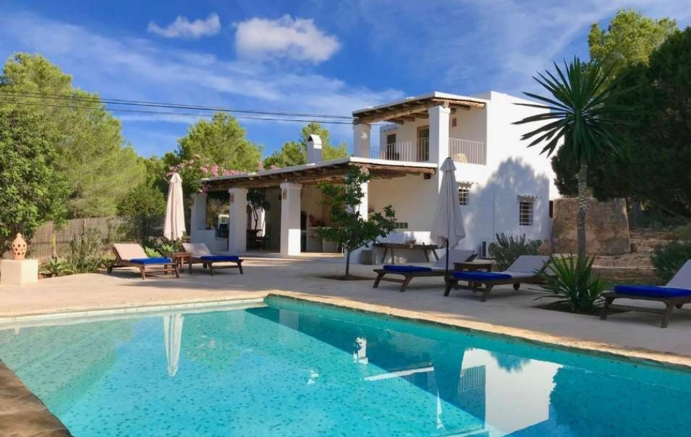VILLA SALJUB