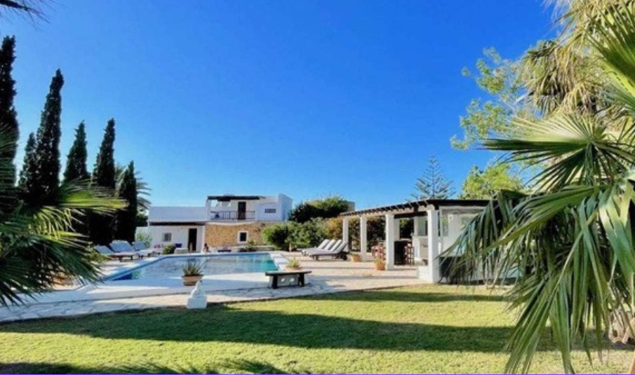 VILLA EL PALAU